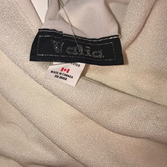 NWT** Valia White Romper - Picture 6 of 6